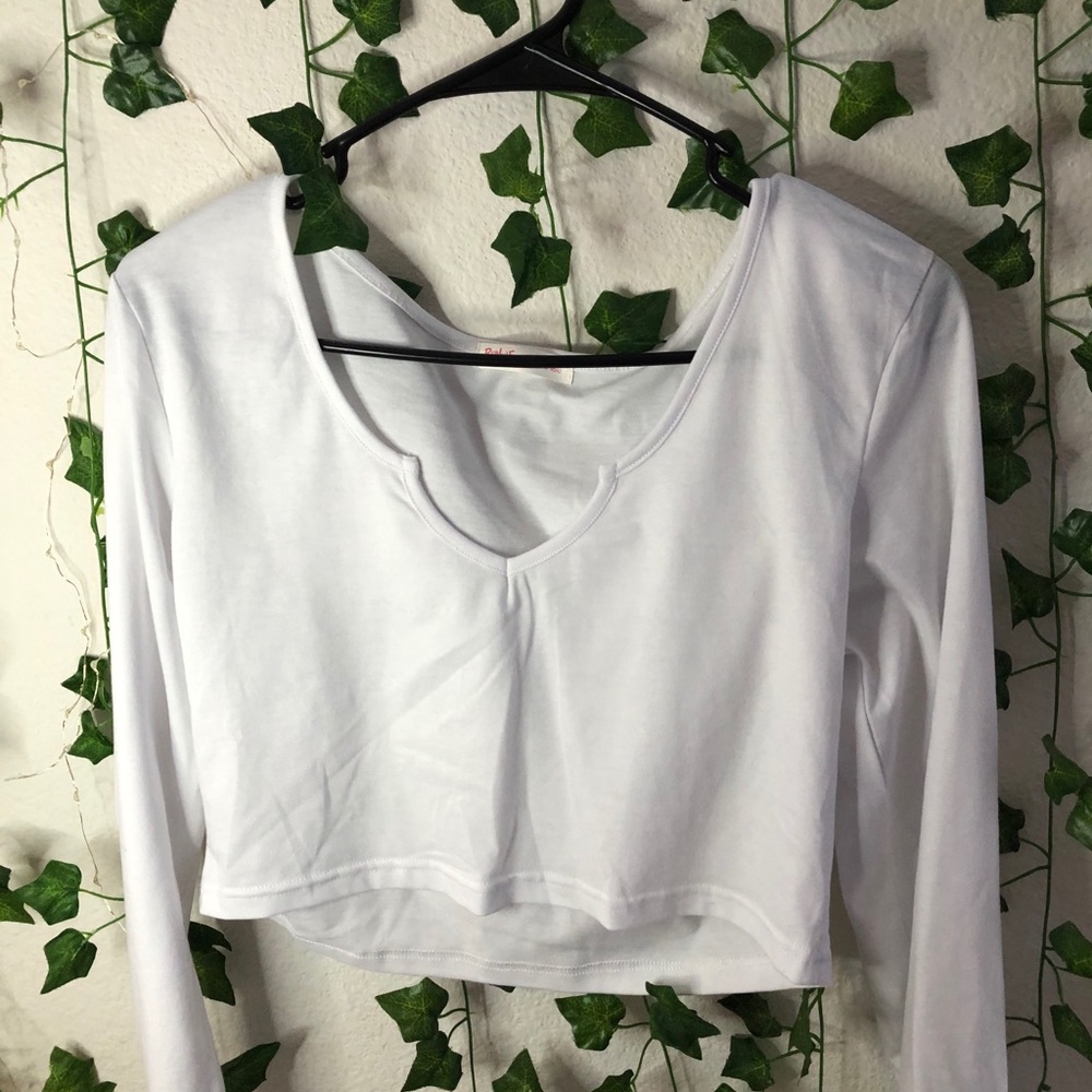 clothes - Picture 15 of 16